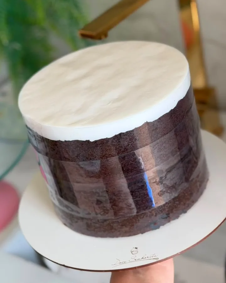 O Segredo do Bolo de Noiva — Doce Senhorita