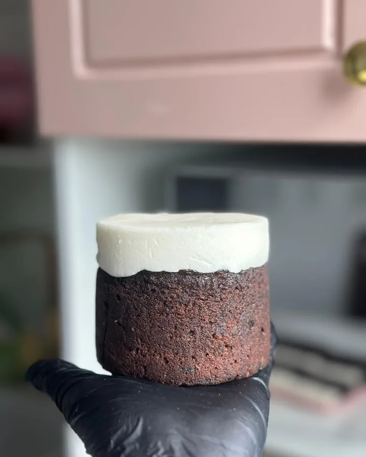 O Segredo do Bolo de Noiva — Doce Senhorita